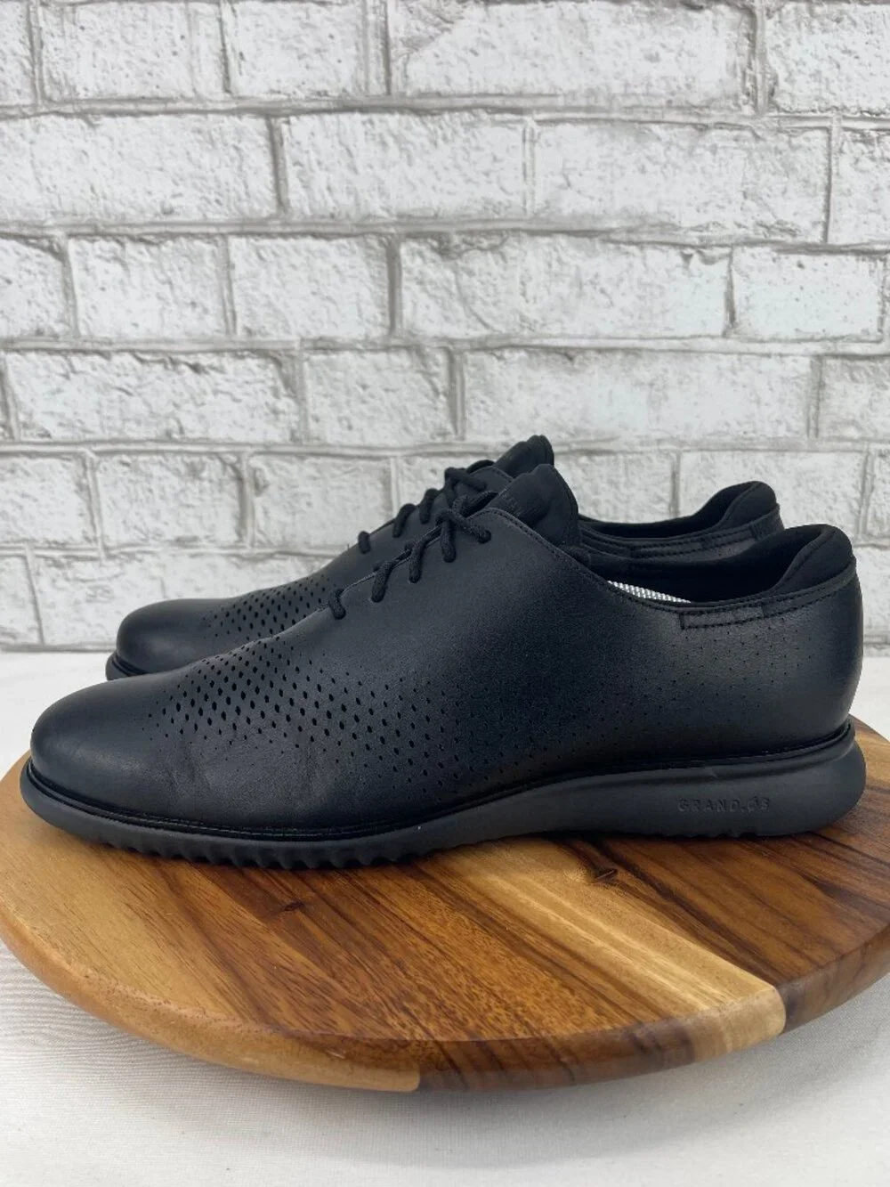 Cole Haan 2.Zerogrand Laser Wingtip Oxford Mens 13 M Black Leather Casual Shoes